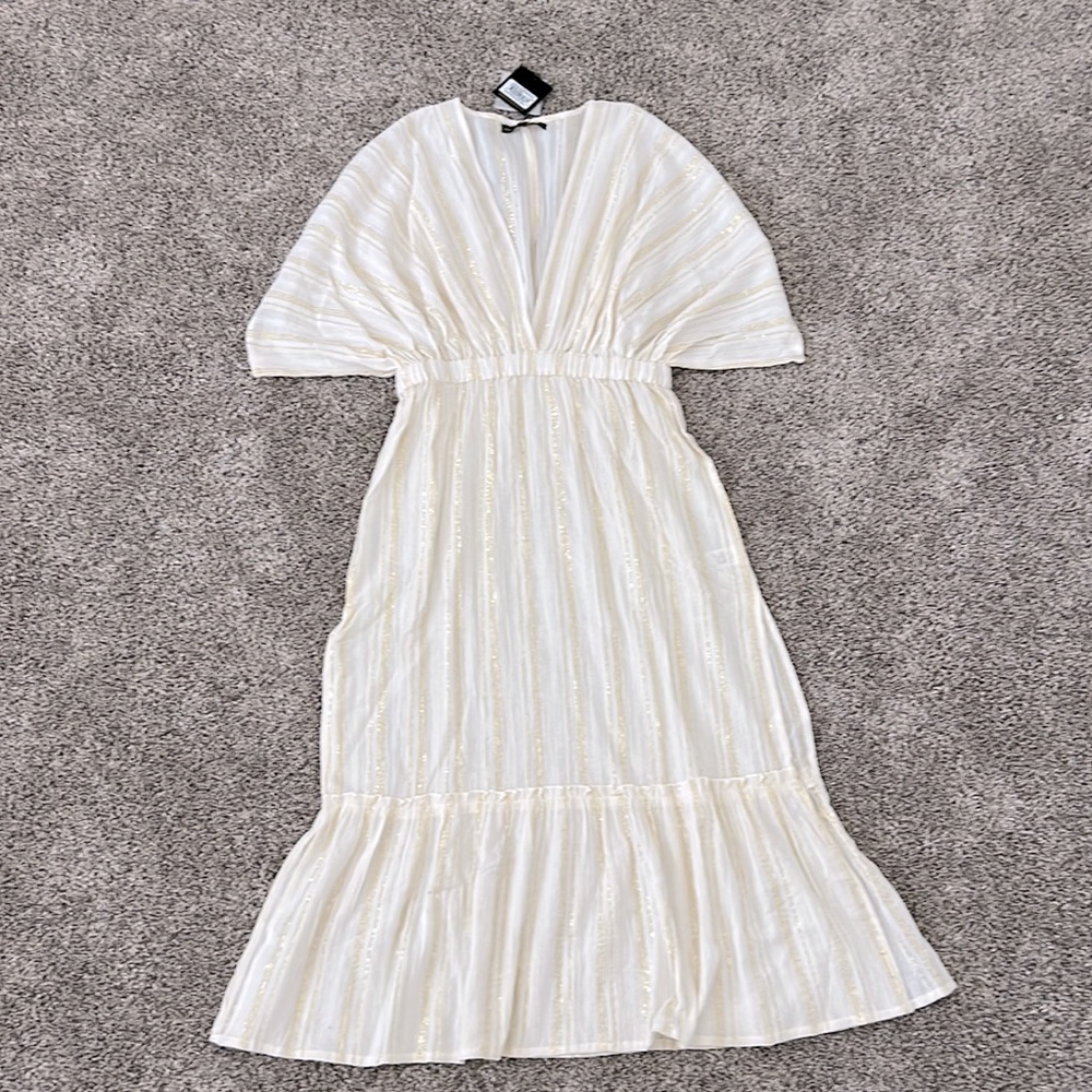 America & Beyond golend stripe coverup maxi dress. Size: Medium. NWT.